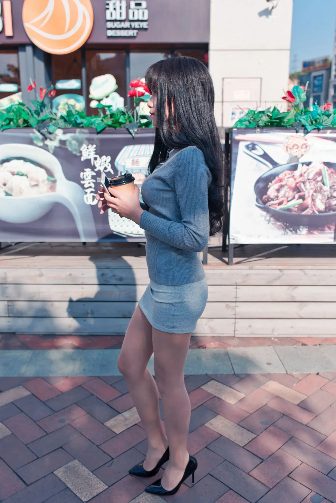 [Mzsock] NO.084 The cute girl in short skirt and silk stockings in the leisure bookstore street photography#[79P]-45