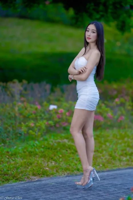 [Mzsock] NO.076 Wu Xiaokui pure white dress high heels beautiful legs outdoor shot street photography#[34P]-31