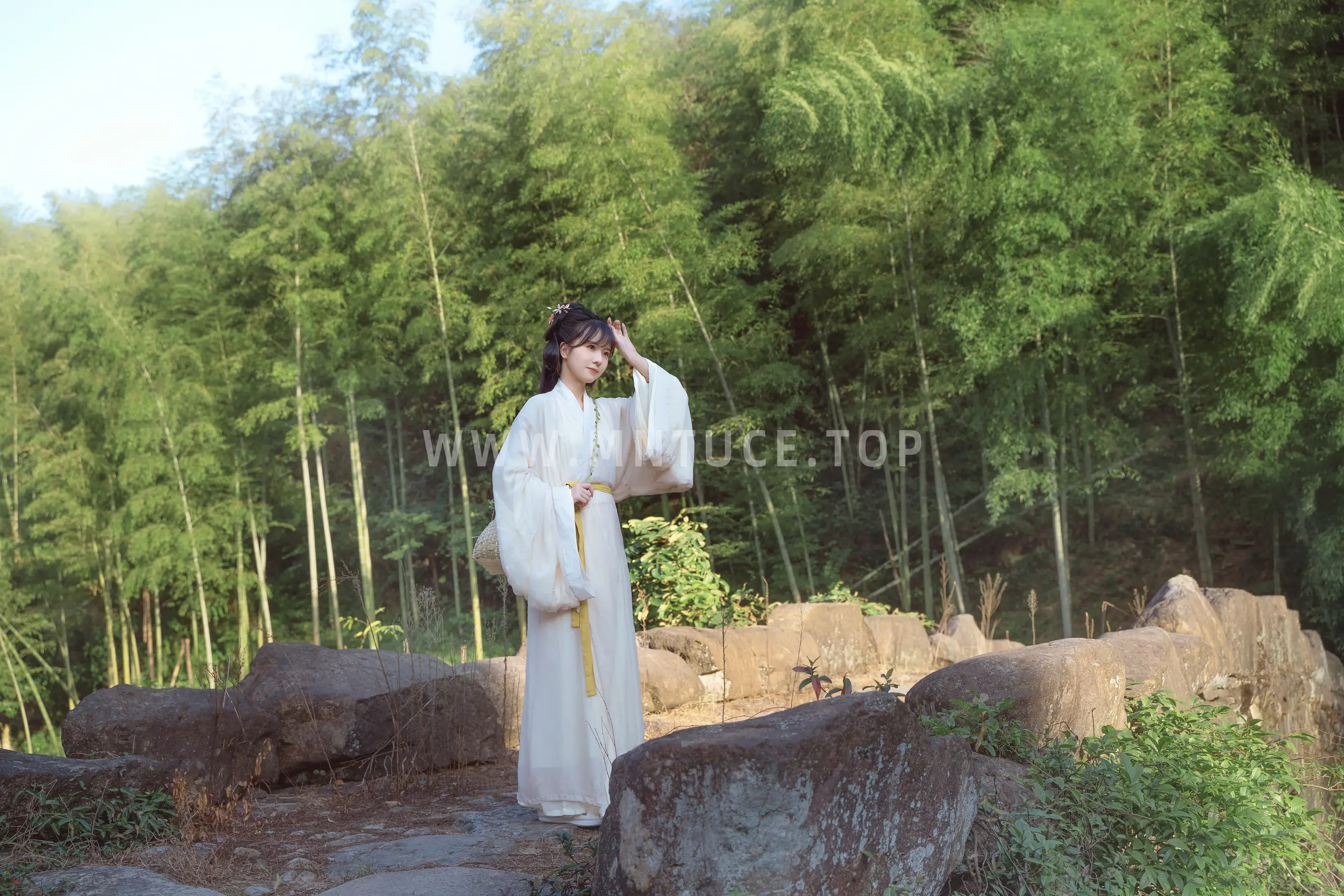 [YITUYU] 2021.12.25 Vol.530 – Tea Picking Girl Timber frame-#[23P]-19